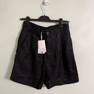 NWT Anine Bing Pleated High Waist Shorts Black Size 36